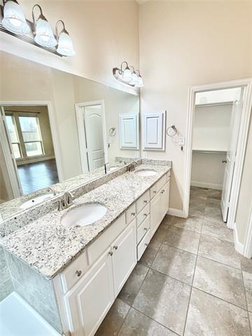 Building Photo - 1500 Grove Dr