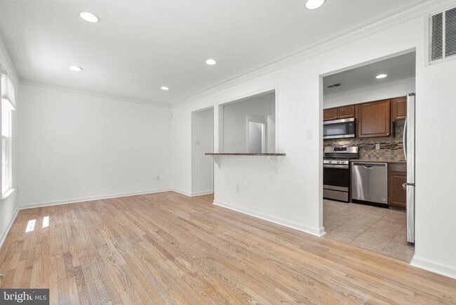 Building Photo - 2407 Alsop Ct