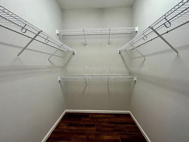 Building Photo - 342 Fern Lake Dr