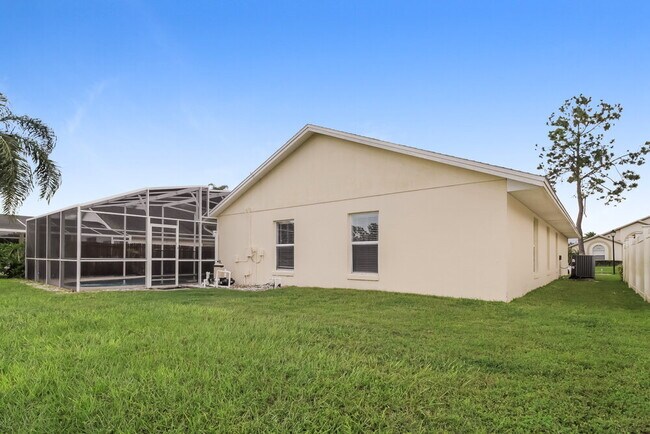 Building Photo - 2833 Picadilly Cir