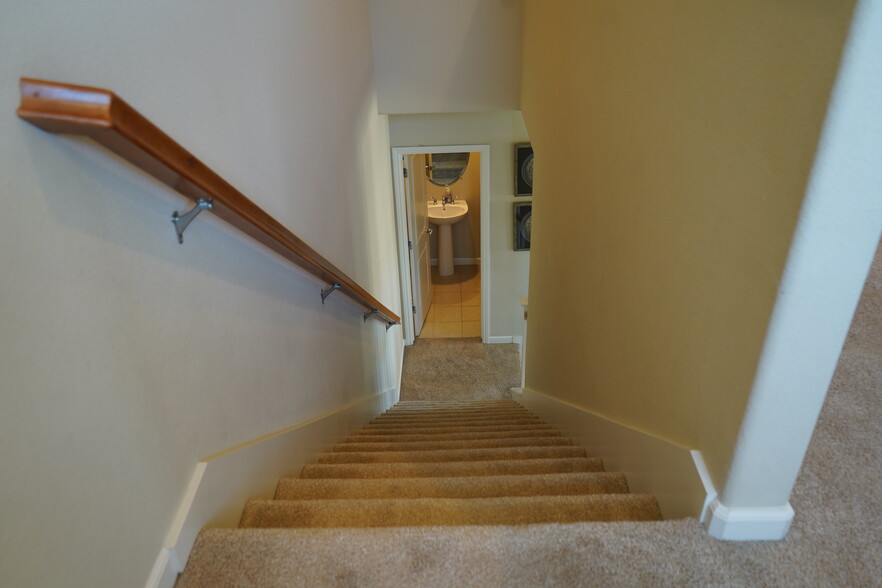 Building Photo - 3019 Ruby Ave