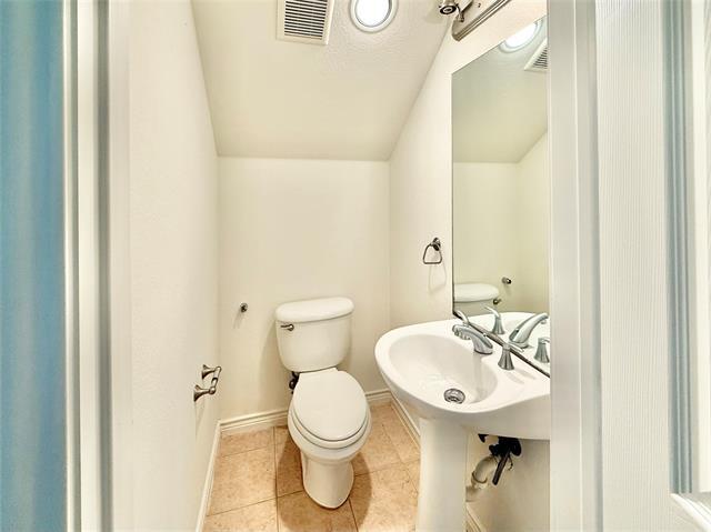 Building Photo - 2008 Grove Park Ln