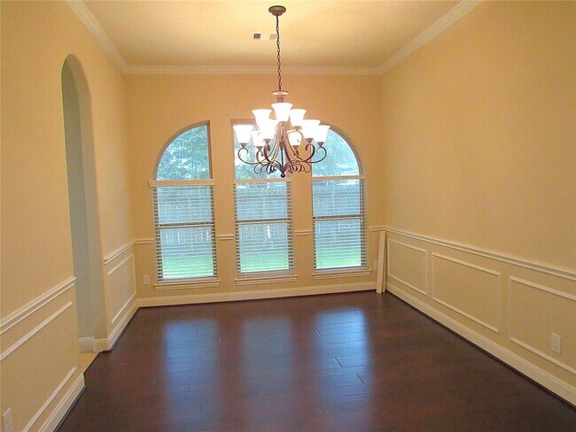 Building Photo - 13902 Desert Trace Ct
