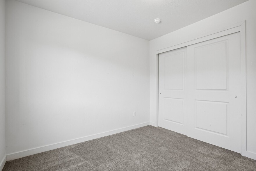 2nd Bedroom - 3013 South Red Pine Drive