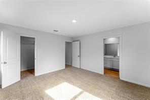 Building Photo - 1301 Parker Dr