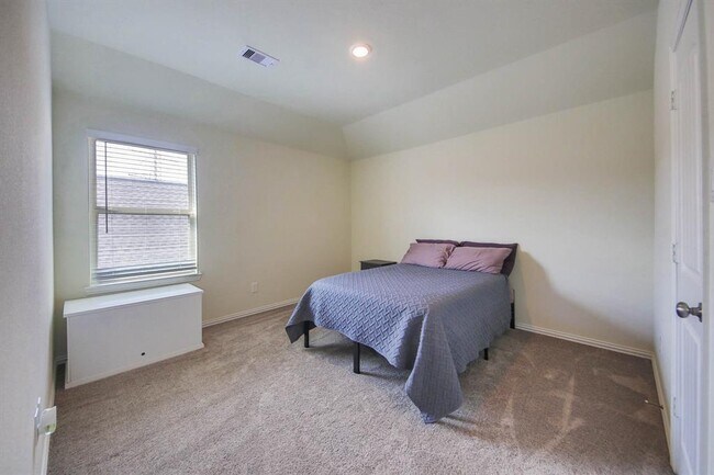 Building Photo - 4643 Sequoia Echo Dr