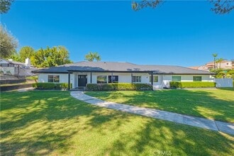 Building Photo - 9109 La Alba Dr