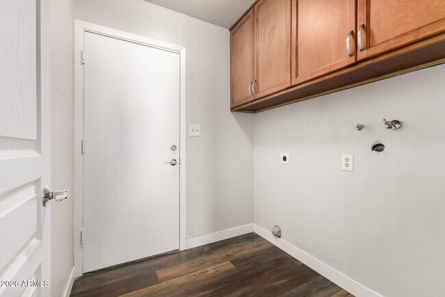 Building Photo - 15014 N 20th St