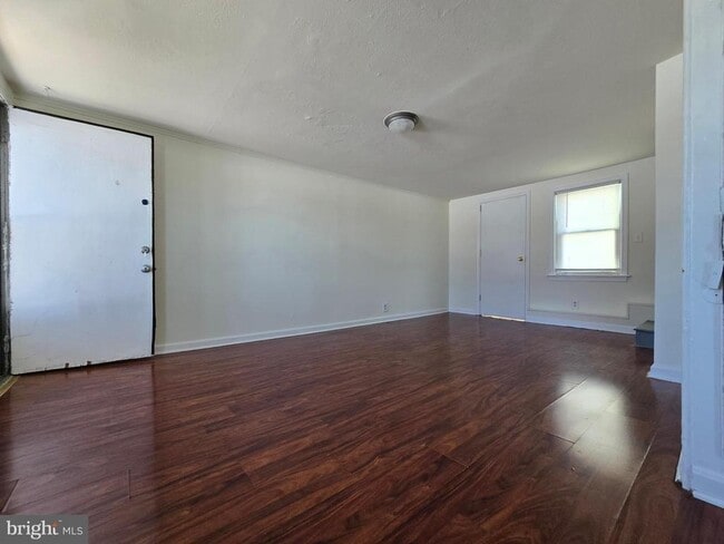 Building Photo - 76 Chestnut St