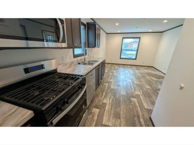 Building Photo - 114 Lynn Ln