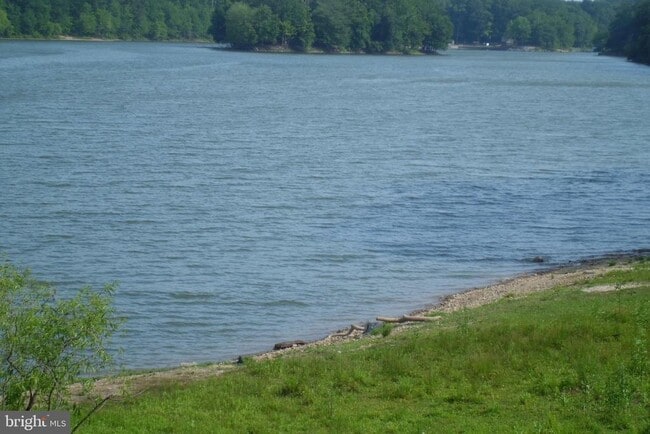 Building Photo - 3808 Delano St