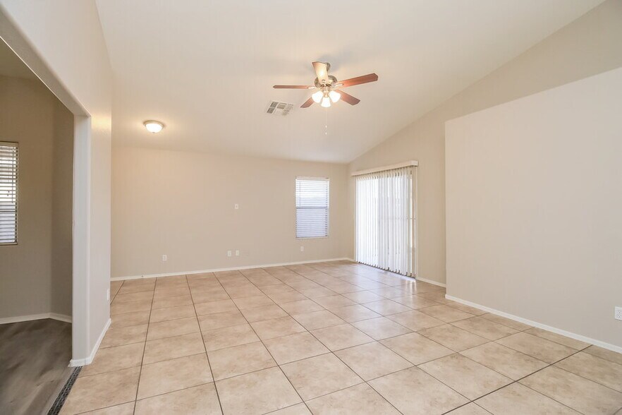 Building Photo - 3879 S Conestoga Rd