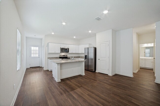 Building Photo - 14426 Elkhorn Crest
