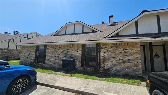 Building Photo - 3018 N Bell Ave