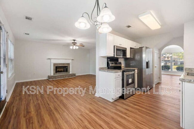 Building Photo - 123 Salt Landing Cir