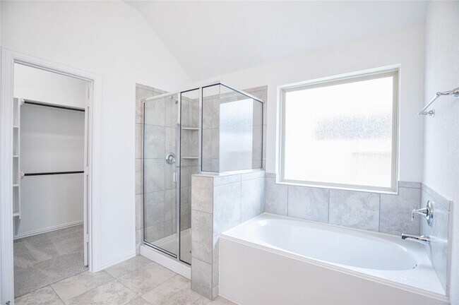 Building Photo - 8726 Fairbrook Dr