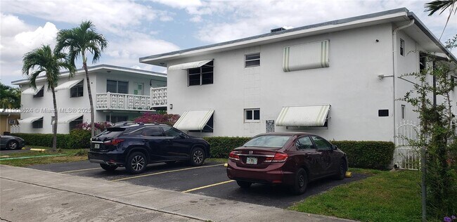 Building Photo - 1715 Wiley St