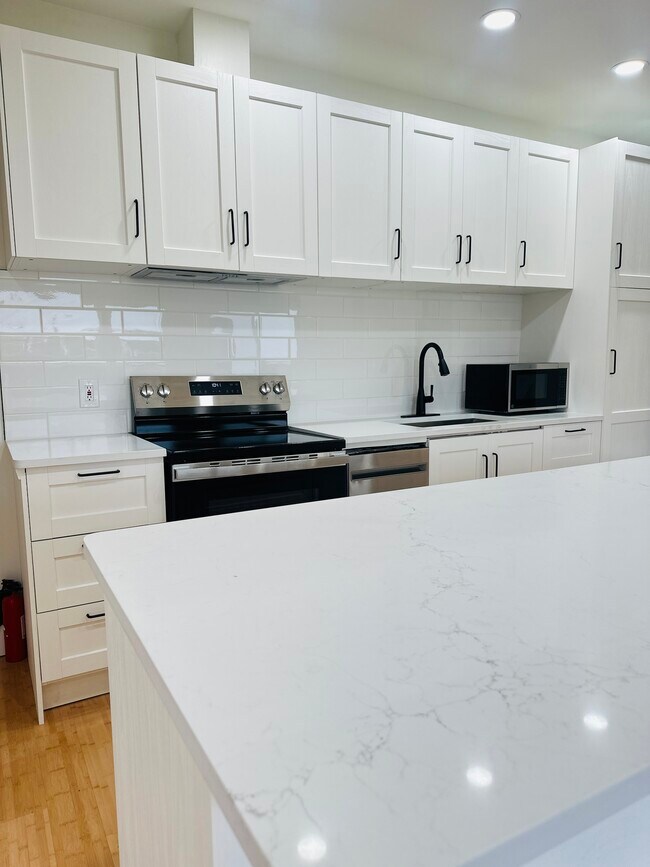 Building Photo - 1401 N 36th St