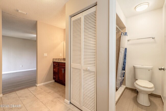 Building Photo - 10 Cormorant Ct