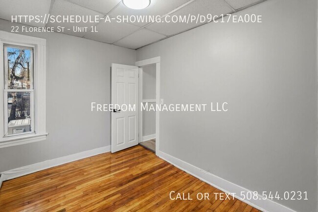 Building Photo - 22 Florence St