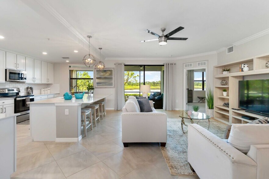 Building Photo - 10805 Tarflower Dr