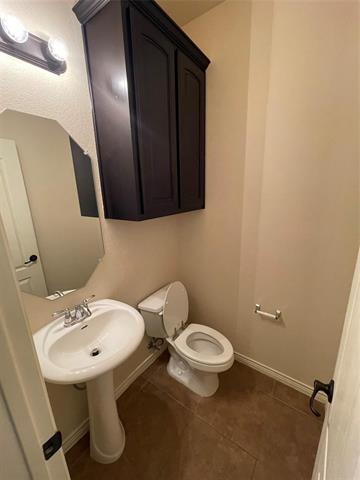 Building Photo - 4240 Comanche Dr