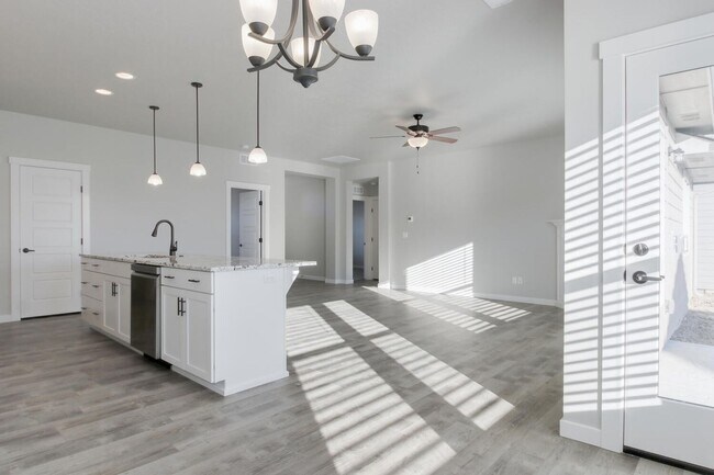 Building Photo - Newer Construction with High End Finishes _ Large 3 Car Garage!!