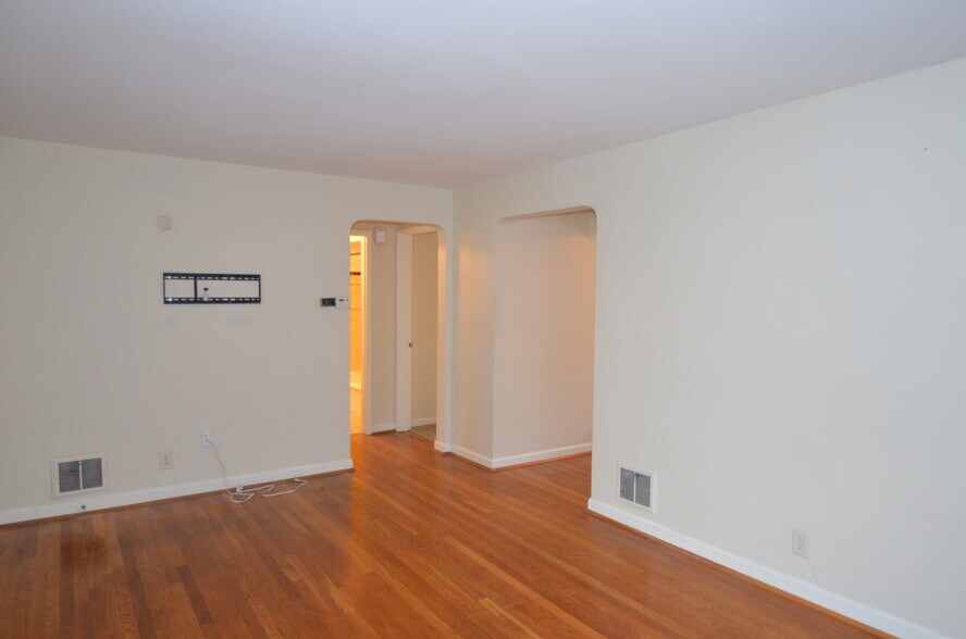 Building Photo - 7297 Chetbert Dr