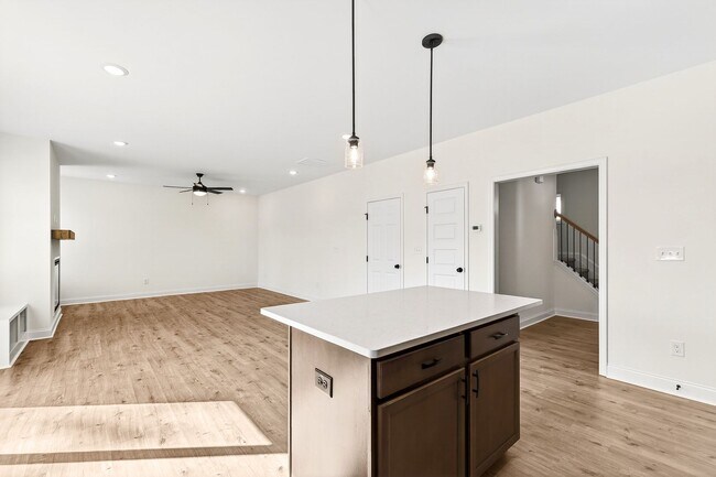 Building Photo - Modern and Charming 3-Bedroom Cul-de-Sac Home in Clayton!