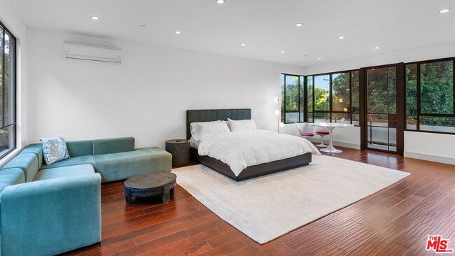 Building Photo - 7801 Hillside Ave