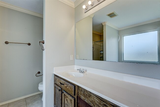 Building Photo - 6607 Springfield Garden Ln