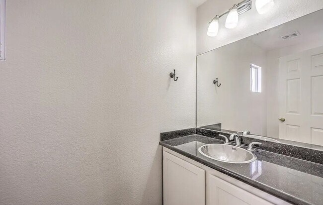 Building Photo - Beautiful Two-Story Home in a Convenient Location