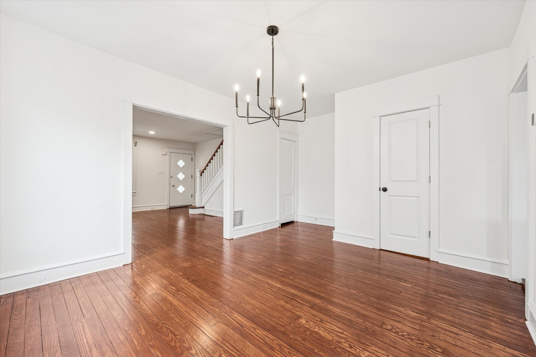 Building Photo - 10 W Jefferson St