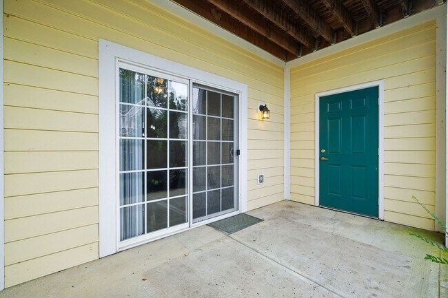 Building Photo - 3842 Carberry Dr