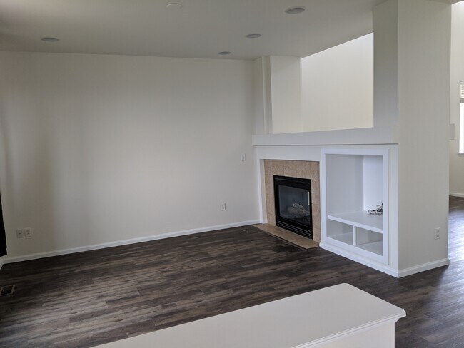 Building Photo - 1326 Graham Cir