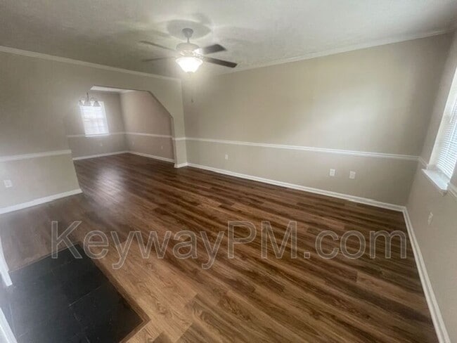 Building Photo - 3932 Almon Dr