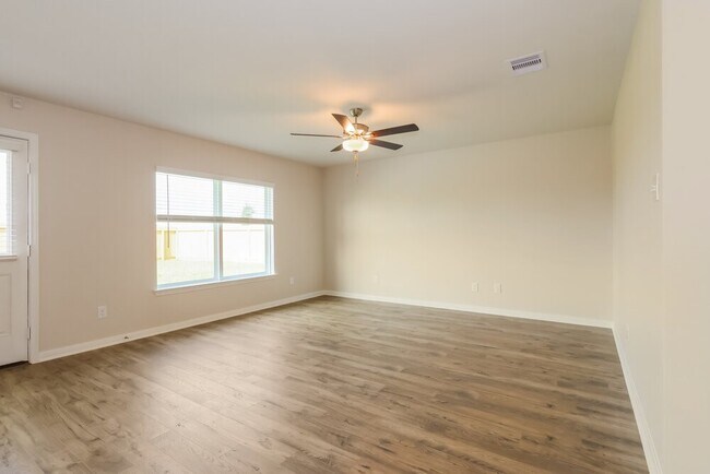 Building Photo - 400 San Miguel Crk Dr