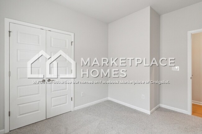 Building Photo - 315 McHenry Dr