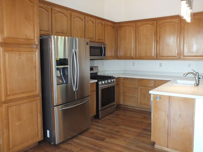 Building Photo - 559 Heiler Way