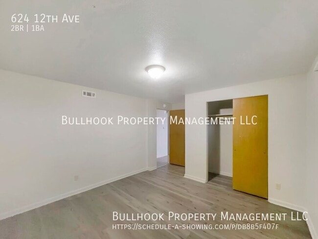 Building Photo - 624 12th Ave