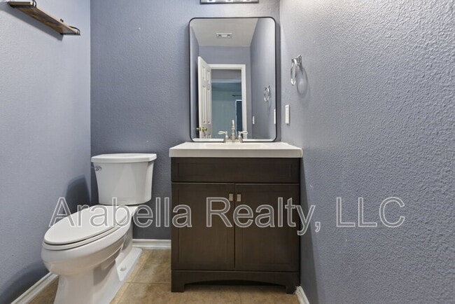 Building Photo - 5109 Brookline