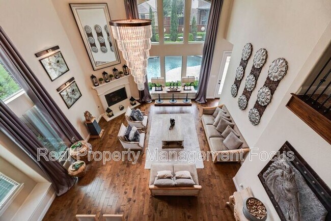 Building Photo - 3625 Funston Dr