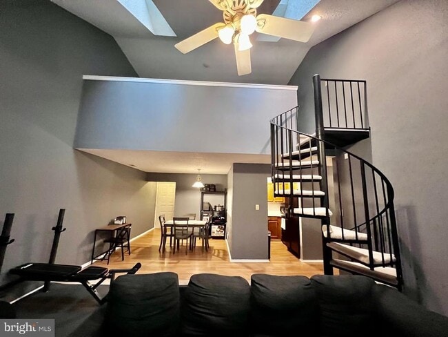 Building Photo - 4204B Aberdeen Dr