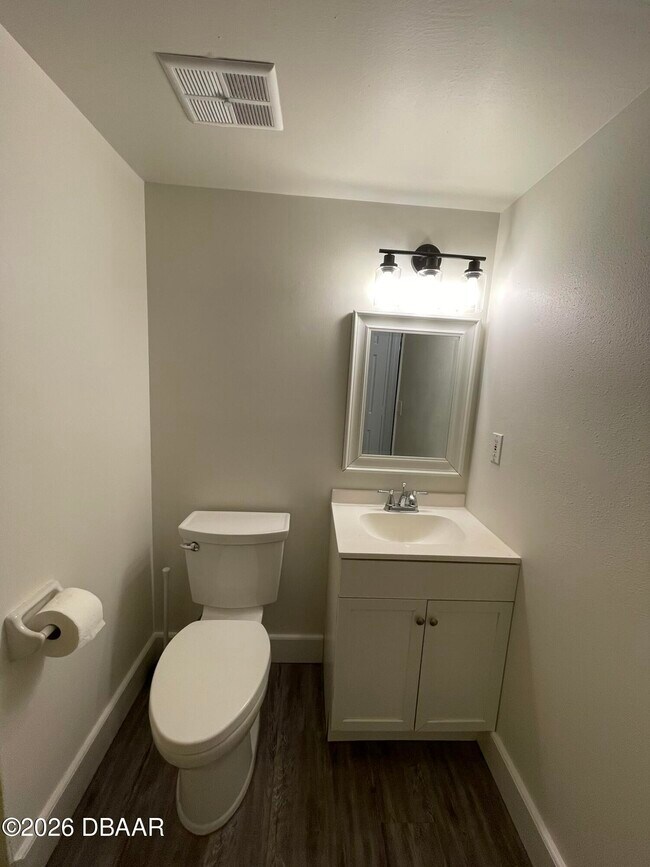 Building Photo - 90 Hickory Hills Cir