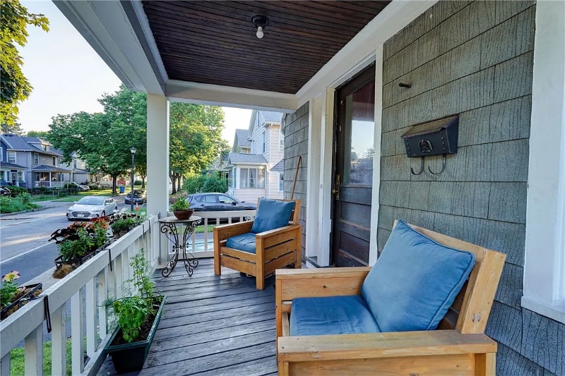 Building Photo - 43 Shirley St