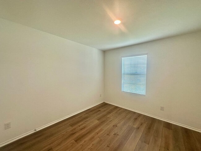Building Photo - 109 Hasty Heart Ct