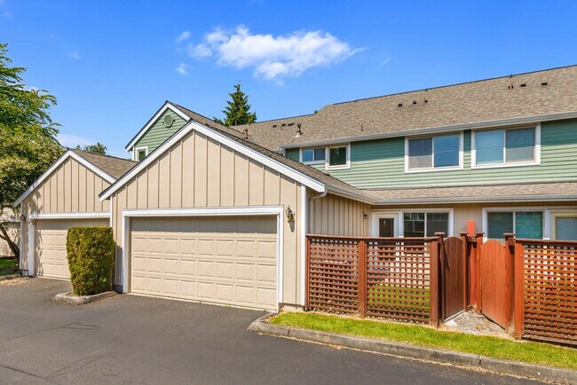 Building Photo - 15855 NE 92nd Way