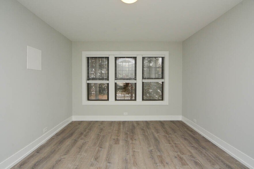 Building Photo - 1131 Maple Ave