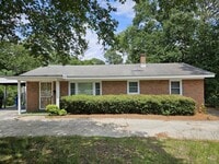 Building Photo - 1737 Ireland Dr