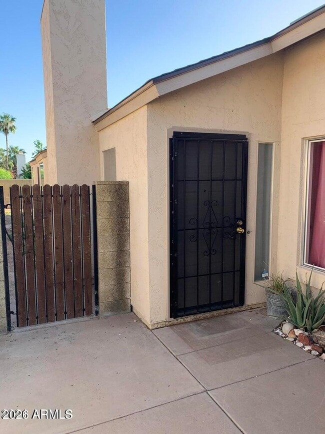 Building Photo - 4043 W Camino Del Rio